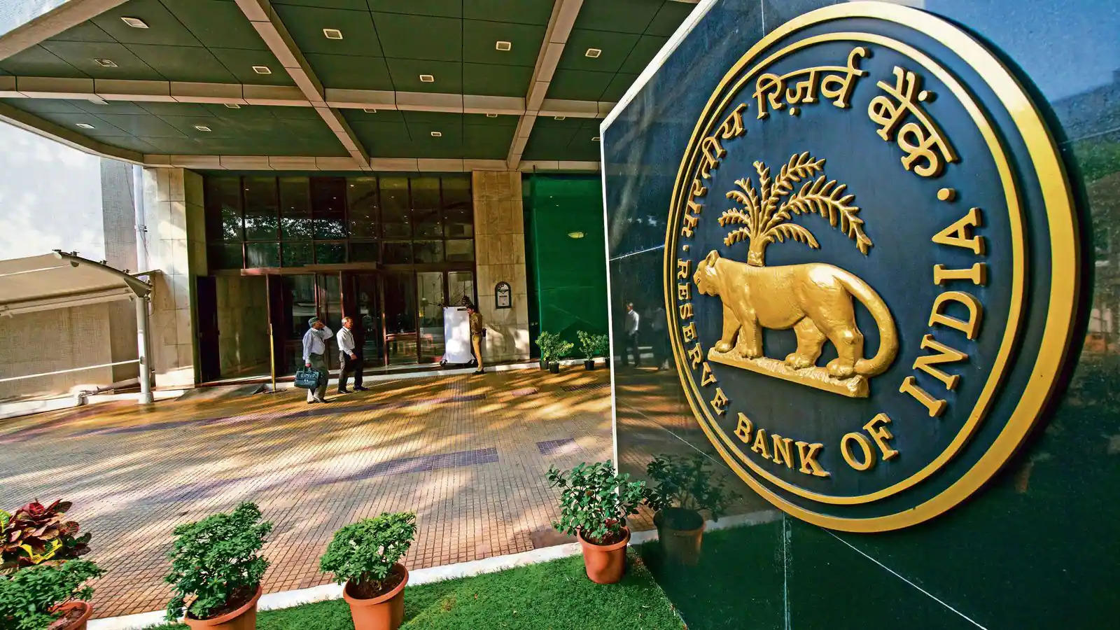 Cooperative banks to build on resilience, leverage financial position to expand footprint: RBI