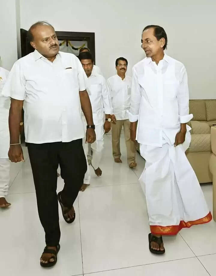 kumaracswamy kcr