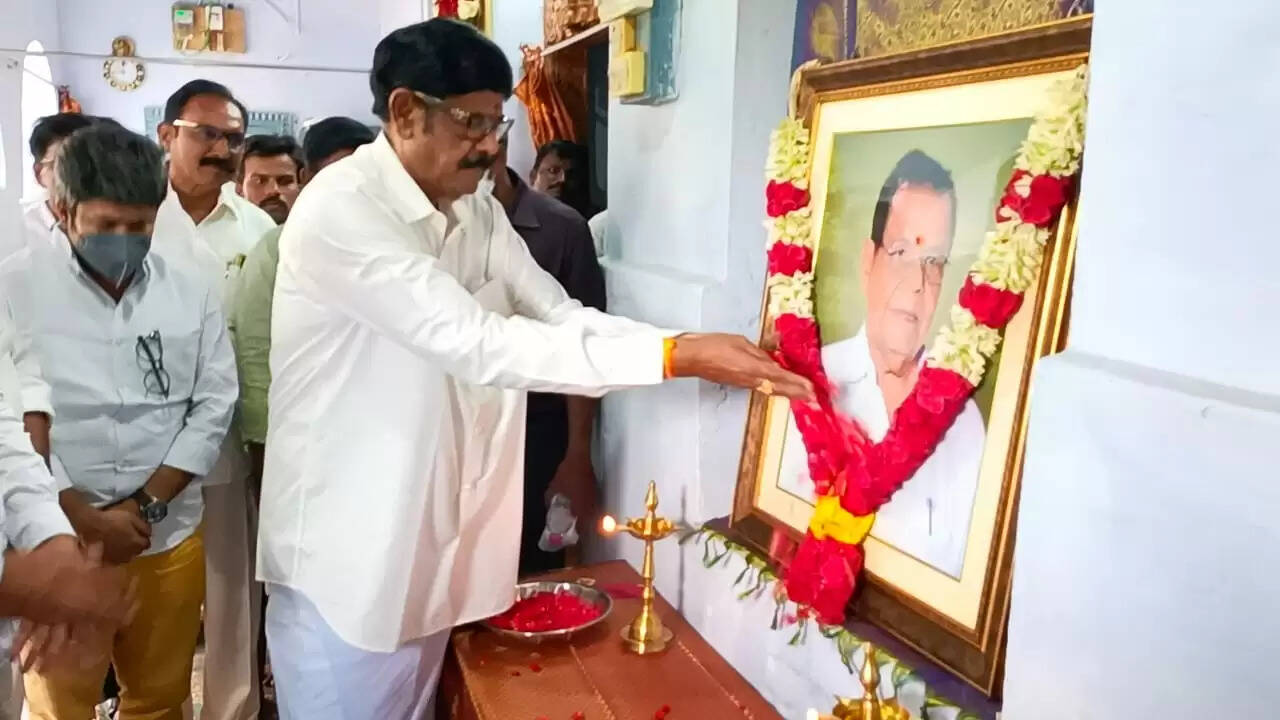 anam floral tributes